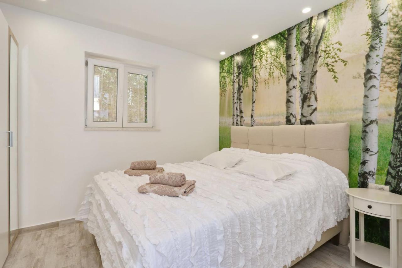 Hacienda Mia With Yacuzzi And Free Parking Zadar Exterior photo